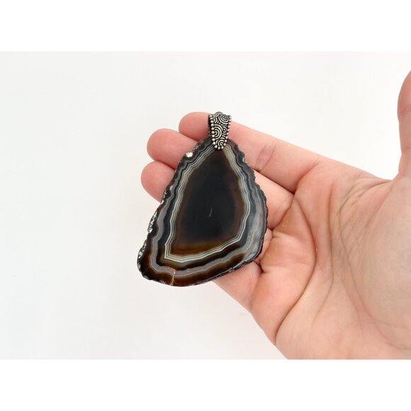 Brown & White Banded Sliced Agate Geode Crystal Silver Toned Vintage Pendant - Picture 15 of 16